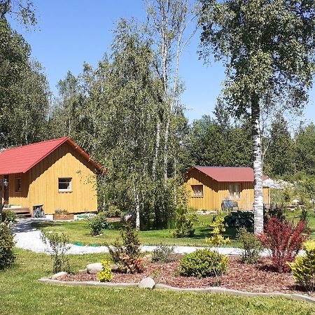 Gasthaus Hueueru Puhkemajad Huuru Exterior foto